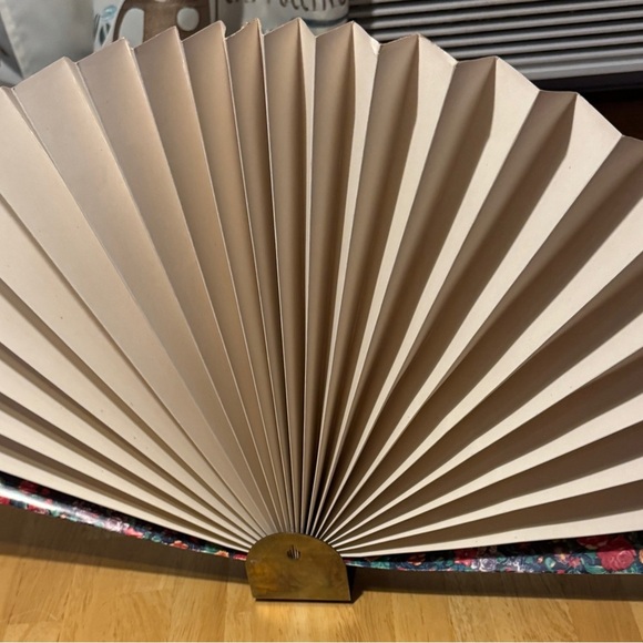 Vintage Doll Fan Wall Mount - Picture 7 of 12